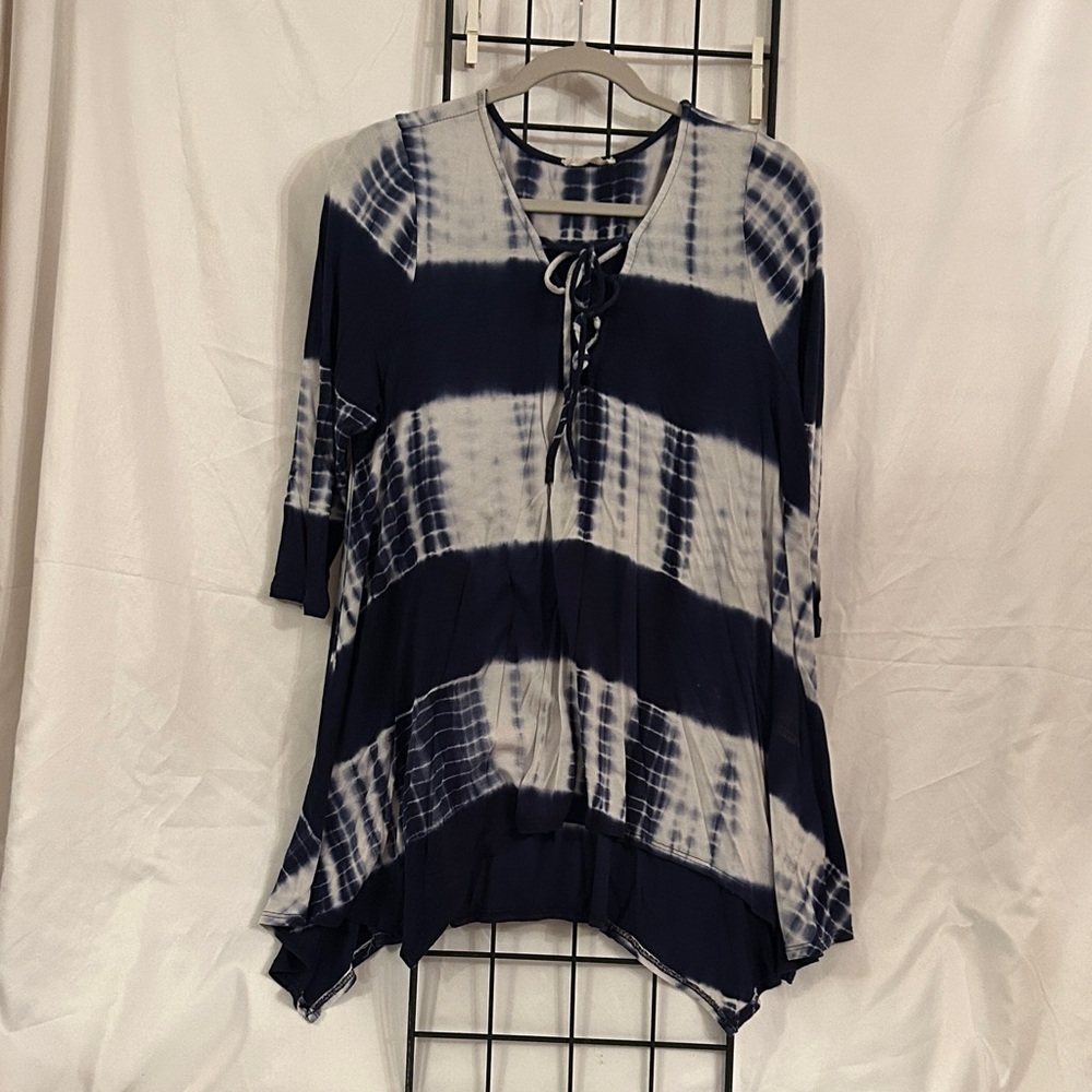 Entro Navy and White Tie-Dye Tunic